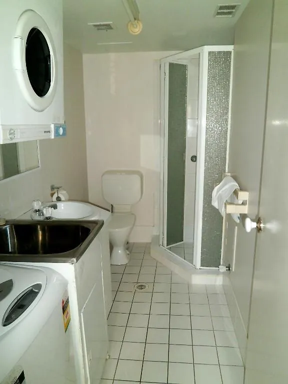 Budds Beach Apartments Серферс Парадайс Австралия